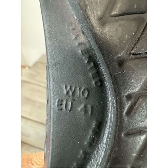 OOFOS OOlala Black Flip Flop - Women's Size 10 - Picture 7 of 8